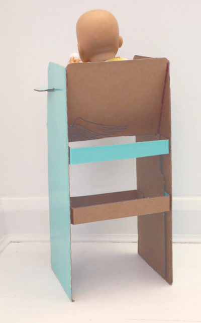 Chaise haute pour poupon en carton  Cabane à idées